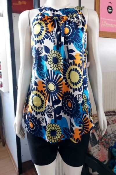 Conjunto azul e preto