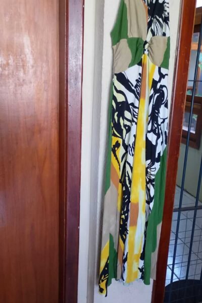 Vestido Verde/amarelo/preto e branco